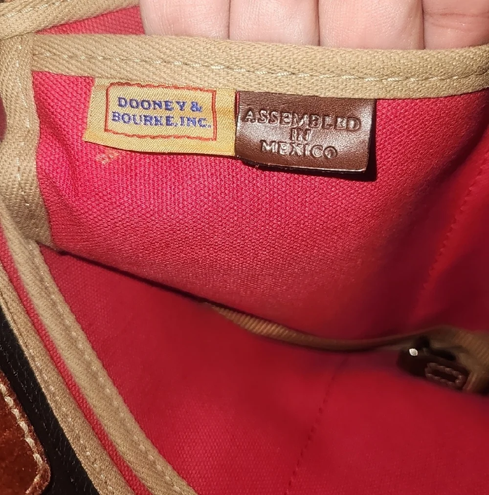 Dooney Bourke Wakefield Tassel Purse/Bag - Picture 10 of 14